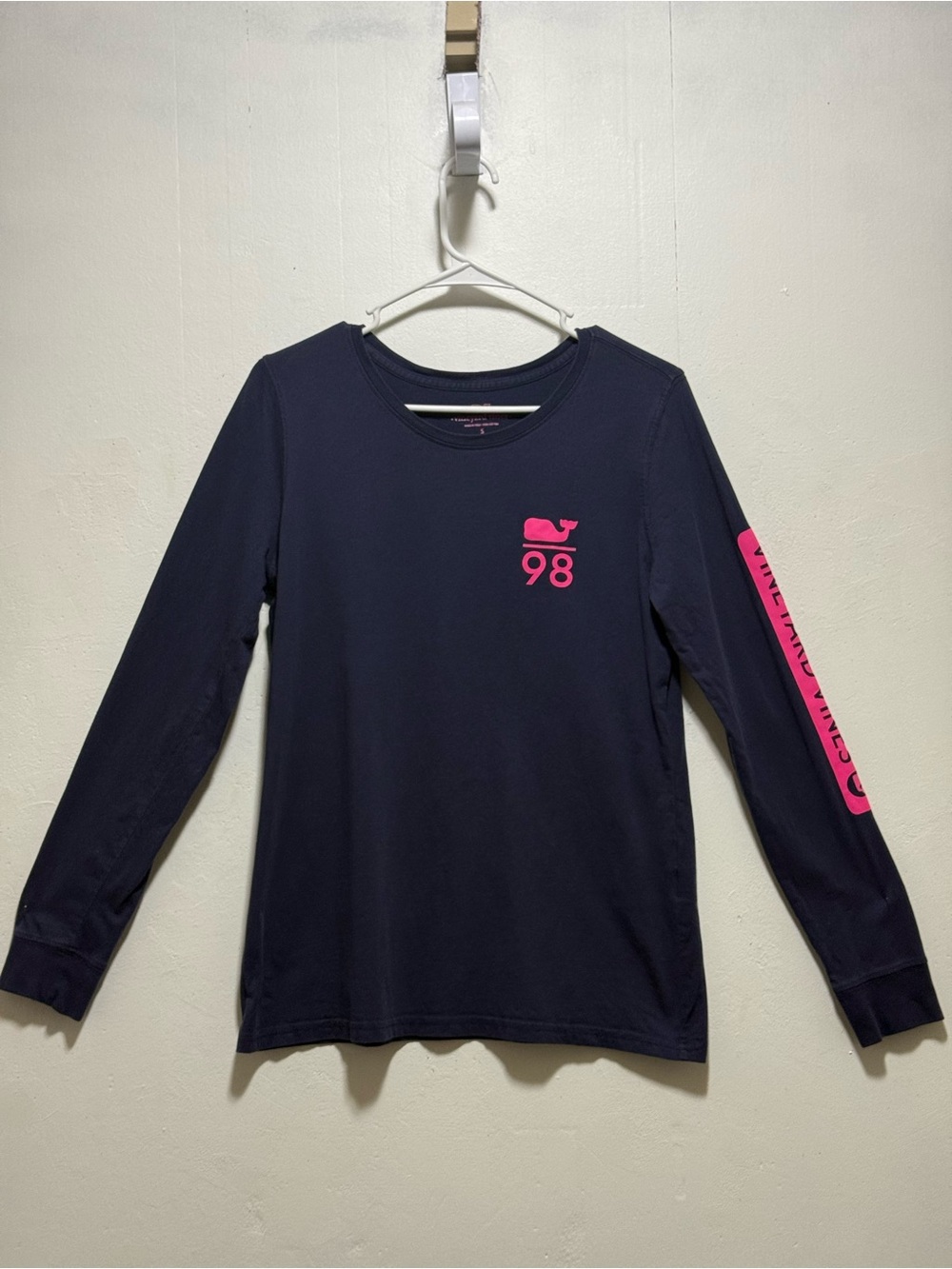 Vineyard Vines Navy Long-Sleeve Tee with Pink Logo Sz S